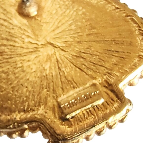 1990s Vintage Large Black & Gold Heart Shaped Pierced Post Earrings By Trifari - Picture 5 of 6